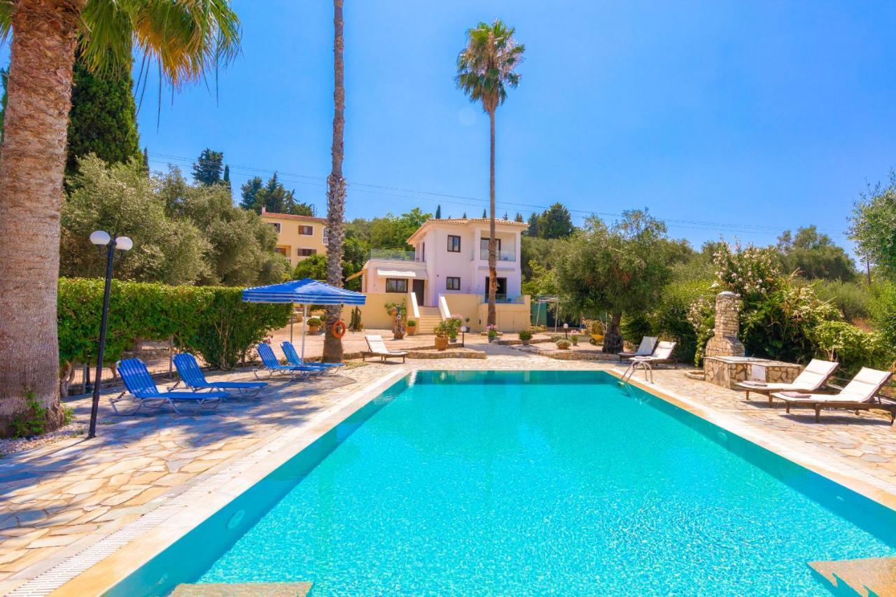 Villa Lianolia Peritheia Luaran gambar